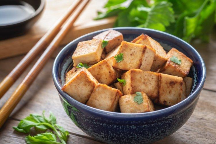 Air Fryer Crispy Tofu Cubes