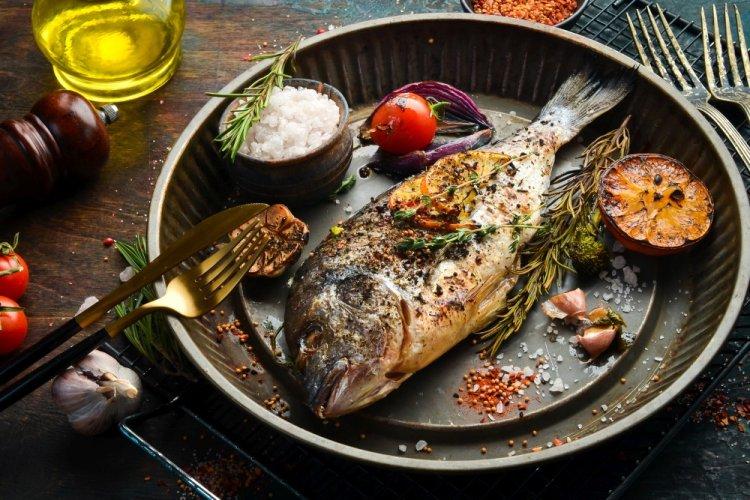 Whole Dorado with Lemon in an Air Fryer