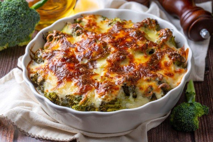Baked Turkey with Broccoli and Cauliflower