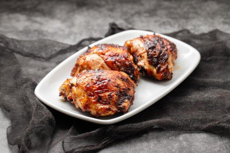 Healthy Chicken Thighs in Soy-Ginger Marinade