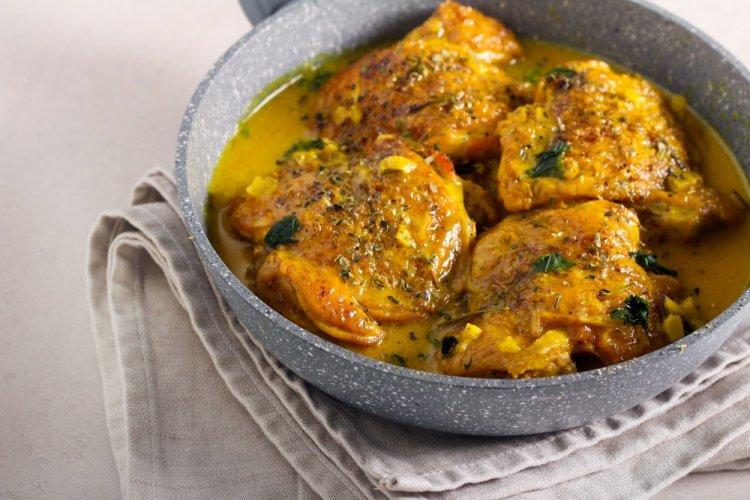 Braised Chicken Thighs with Broccoli in Mustard Sauce