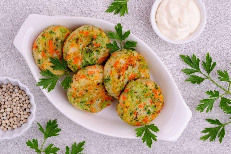 Vegetable Patties with Broccoli and Carrots