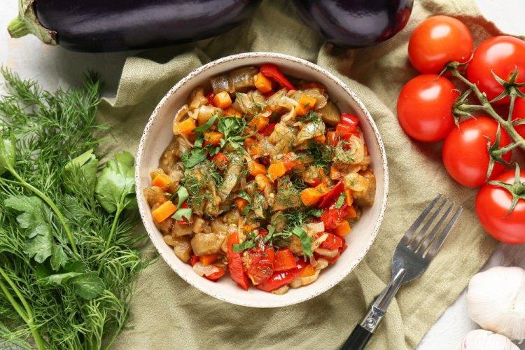 Stewed Eggplant with Vegetables