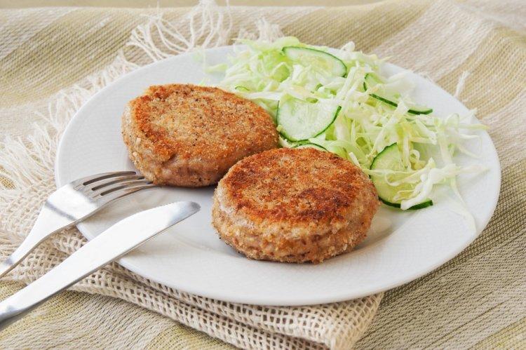 Albóndigas saludables de atún enlatado y requesón