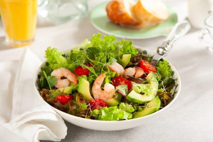 Healthy Shrimp and Avocado Salad