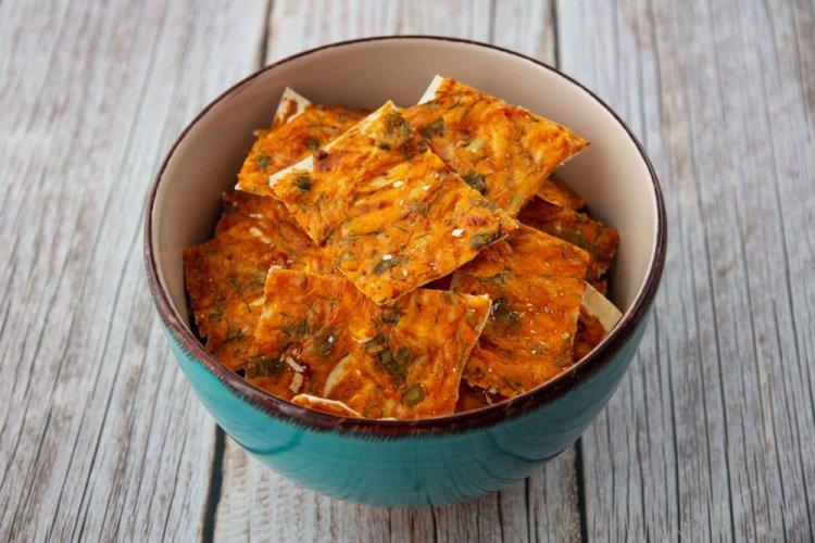 Chips de lavash con crema agria en freidora de aire