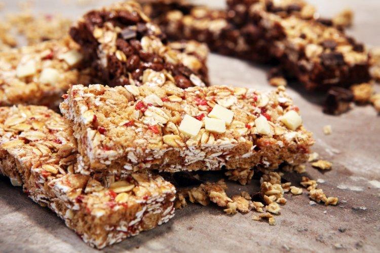 Strawberry Granola Bars