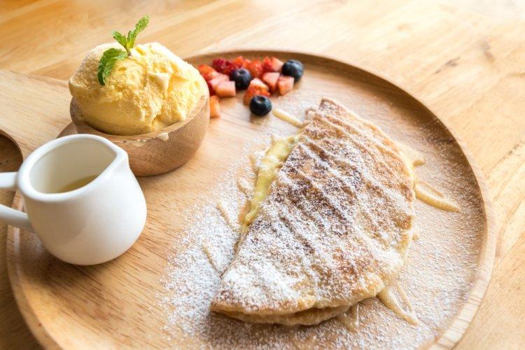 Roti Flatbread Galette with Berries in an Air Fryer