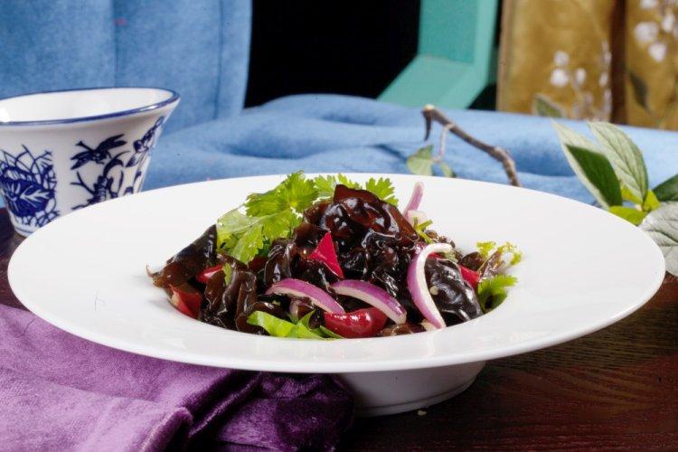 Ensalada de setas de madera y pimiento morrón