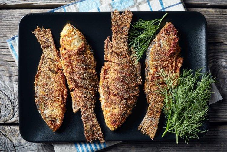 Pan-Fried Crucian Carp in Cornmeal