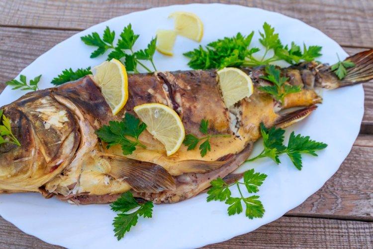 Crucian Carp with Ginger in an Air Fryer