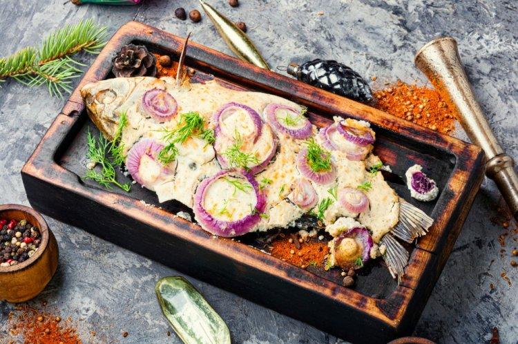 Baked Crucian Carp in Sour Cream in an Air Fryer