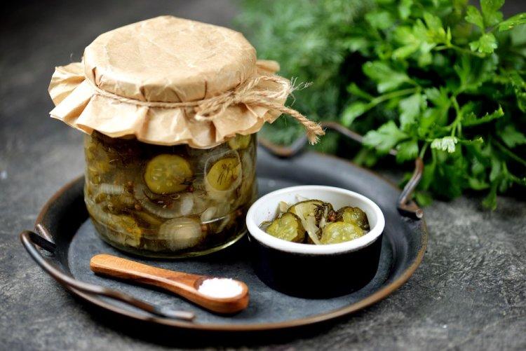Cucumber Salad Without Vinegar for Winter