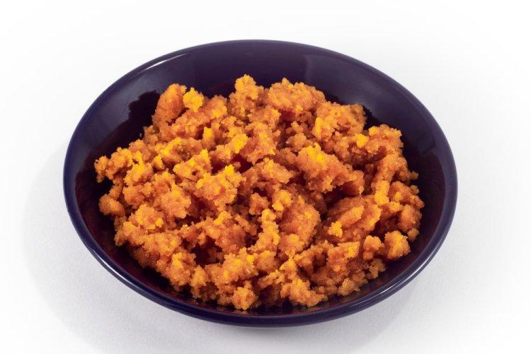 Huevas de carpa fritas con huevo