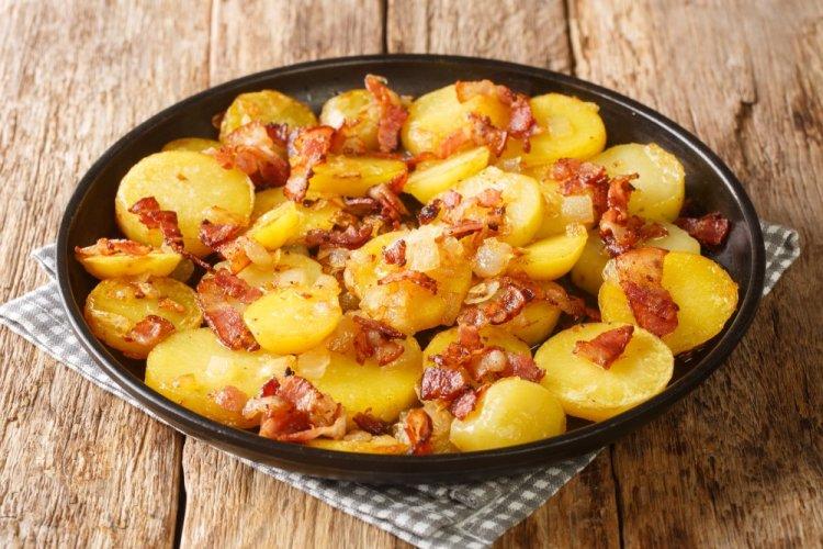 Potatoes with Lard in Foil on the Grill