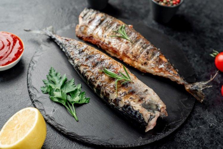 Mackerel with Mustard and Mayonnaise on the Grill
