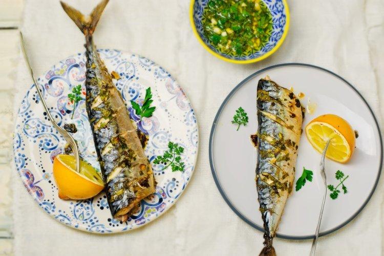 Mackerel with Herbs and Butter on the Grill