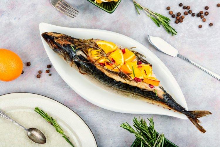 Mackerel with Orange and Rosemary in Foil on the Grill