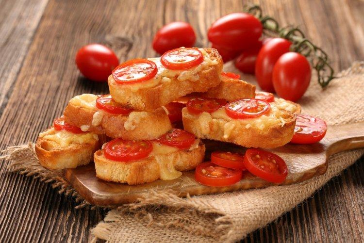 Sándwiches de tomate y queso a la parrilla