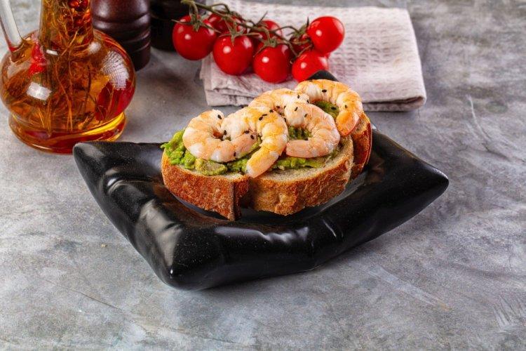 Bruschetta with Shrimp, Avocado, and Garlic