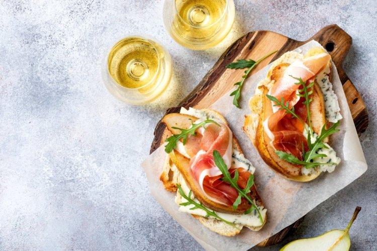 Jamón, Butter, and Cheese Sandwiches