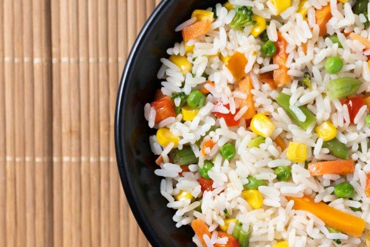Hawaiian Mix with Chickpeas in a Skillet