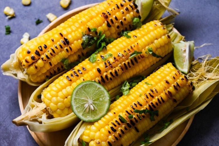 Grilled Corn with Lime