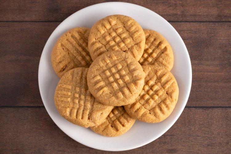 Peanut Butter Cookies with Almond Milk