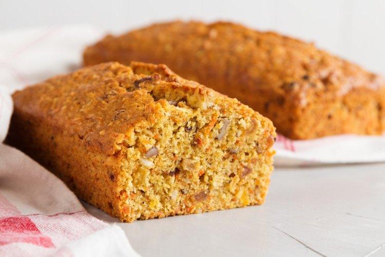 Carrot Cake with Walnuts and Kefir