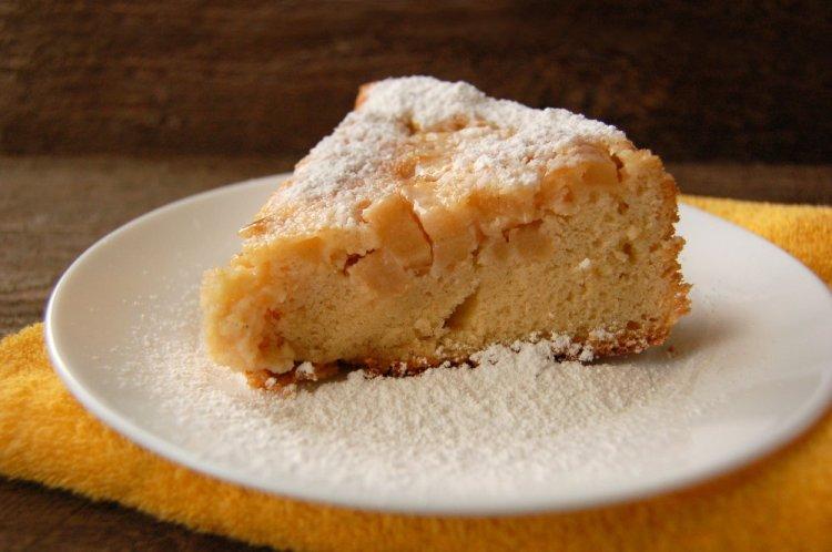 Semolina Pie with Cottage Cheese and Apples