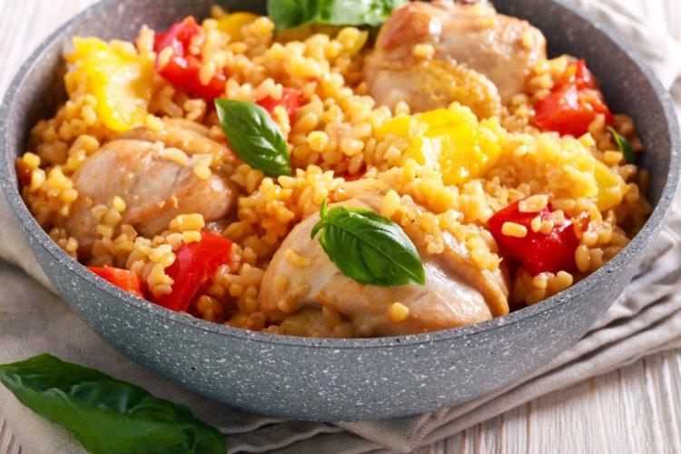 Bulgur with Turkey and Vegetables in a Skillet