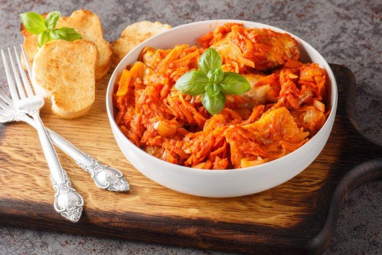 Cod with Vegetables in Tomato Sauce