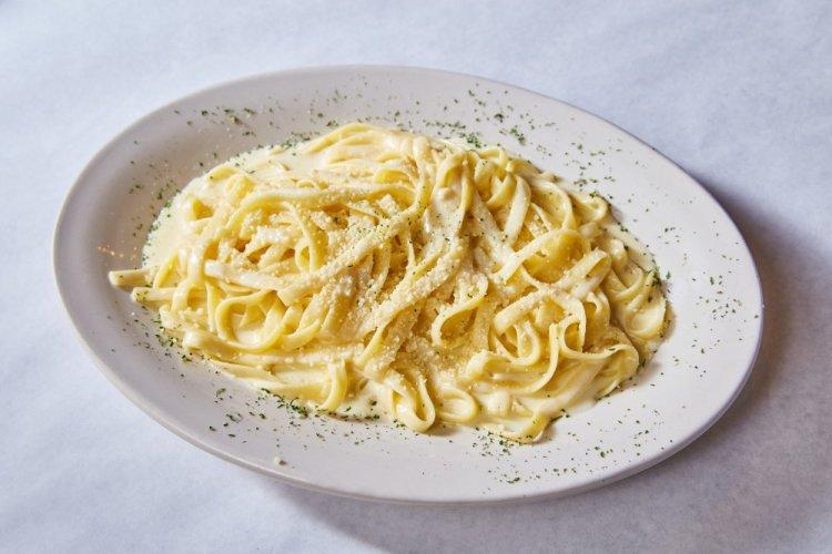 Cheese Sauce with Smoked Suluguni and Paprika