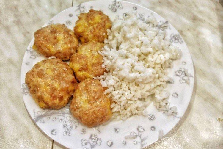 Hot Rice Dish - Hot Dishes for the Holiday Table Recipes