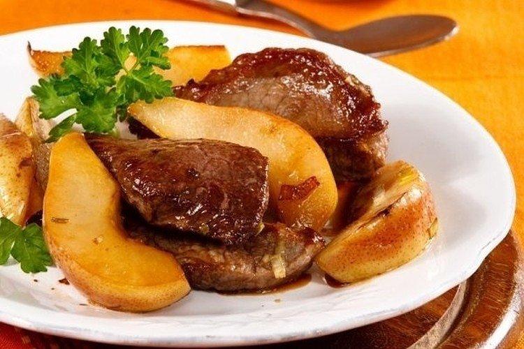 Beef with Pear Slices - Hot Dishes for the Holiday Table Recipes