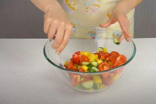 Classic Greek Salad - Step-by-Step Recipe