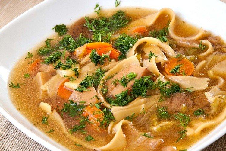 Sopa de boletus en caldo de pollo - recetas