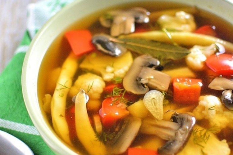 Sopa de champiñones con queso - recetas