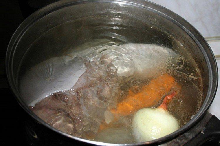 How and How Long to Cook Beef Tongue in a Pot