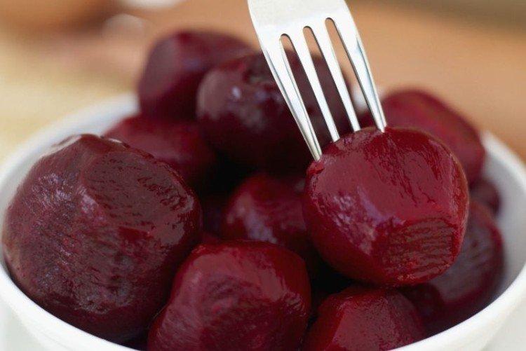 Cómo y cuánto cocer remolacha para svekolnik y borsch rojo