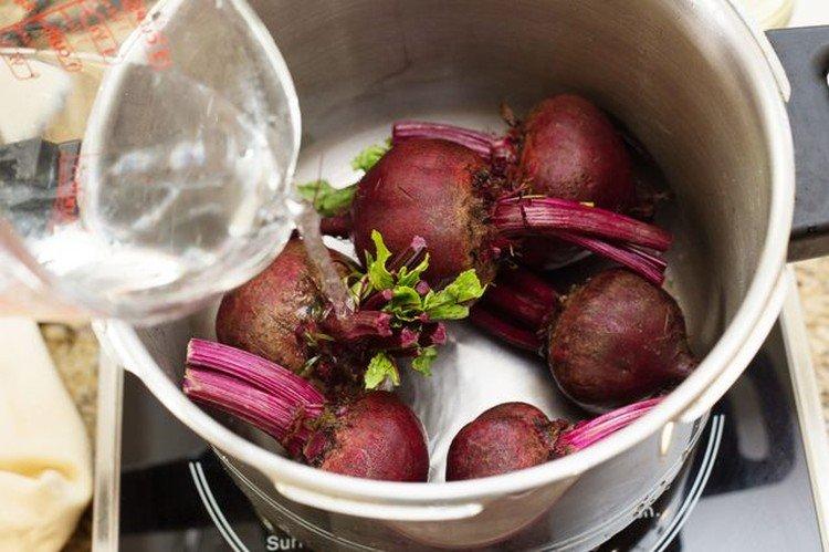 Cómo y cuánto cocer remolacha en la olla de cocción lenta