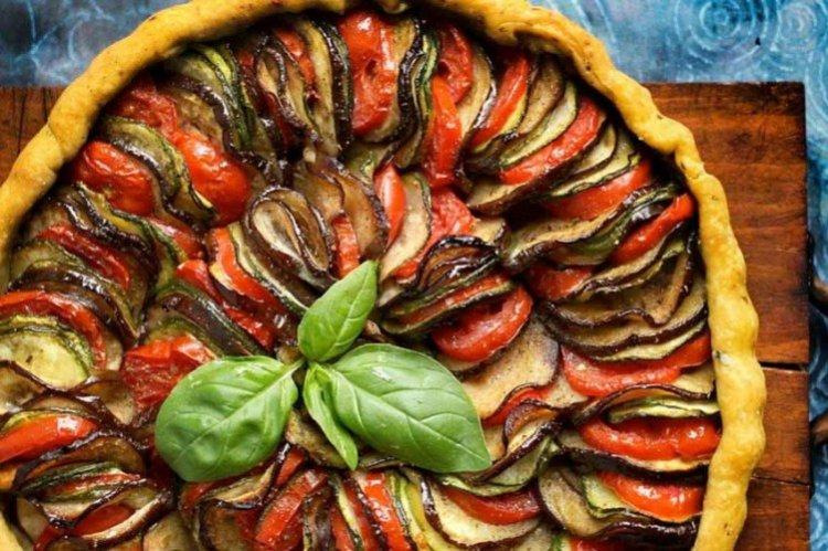 Cómo preparar ratatouille con carne de res en masa - recetas