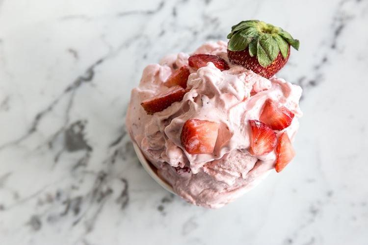 Strawberry Ice Cream - Recipes to Make at Home
