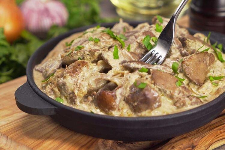 Liver in Sour Cream - How to Cook Chicken Liver