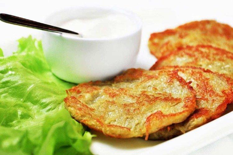 Draniki de patata en gofrera - recetas