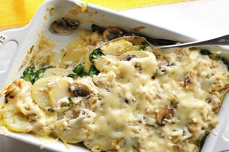 Potatoes with Mushrooms and Cheese in the Oven - Recipes