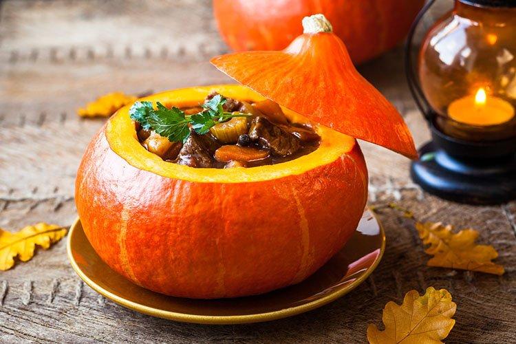 Patatas con carne y calabaza al horno - recetas
