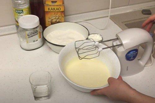 Fluffy Smetannik with Alcohol - Step-by-Step Recipe