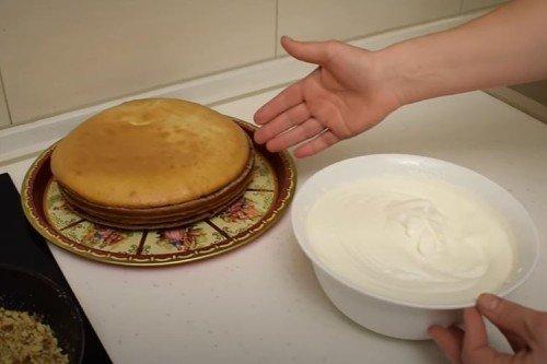 Fluffy Smetannik with Alcohol - Step-by-Step Recipe