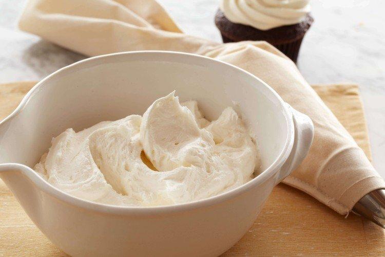 Cream with Peach Puree for Sponge Cake - Recipes